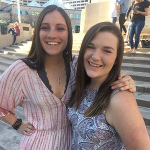 Meet your Posher, Casey